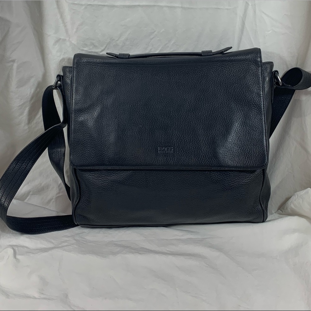Vintage HUGO BOSS leather front flap messenger bag work school travel crossbody